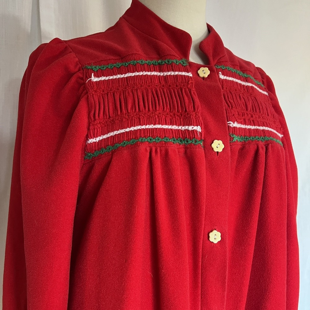 Vtg 70s Vassarette Red Velour Robe Sz S/M Housecoat Embroidered Button Front